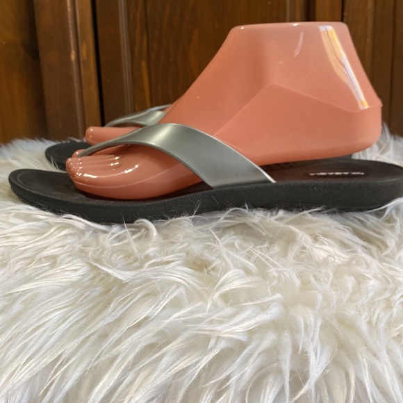 Okabashi Flip Flops - Picture 2 of 4